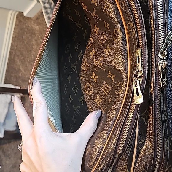 🔥1HRSALE🔥Louis Vuitton Reporter GM - Picture 10 of 17
